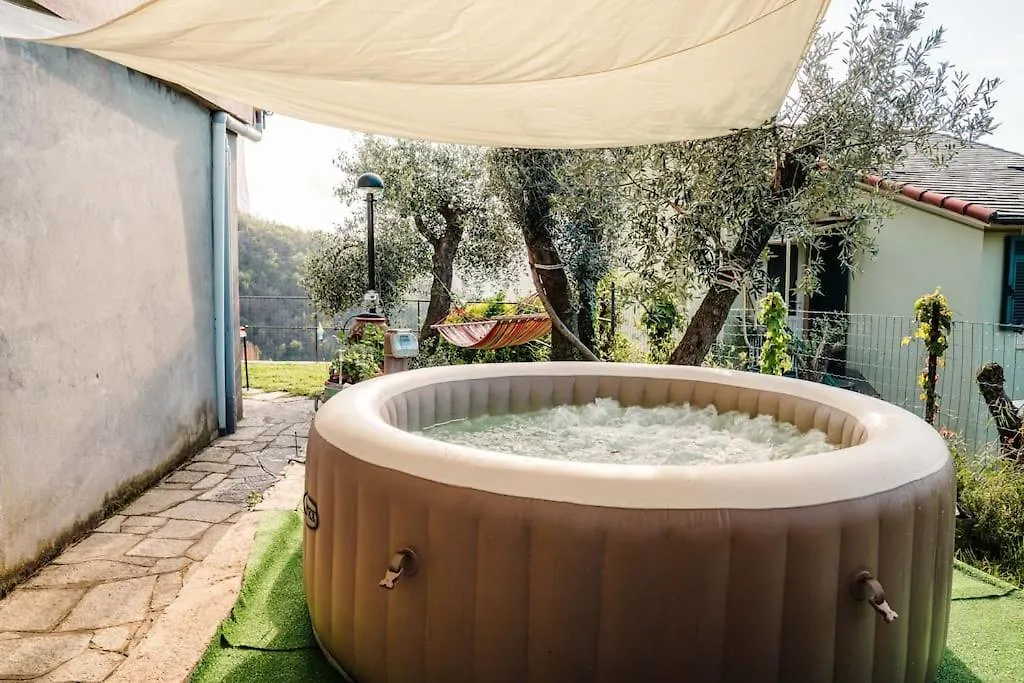 Holiday home Rainbow House- With Jacuzzi-Wifi-Garden-Balcony-Parking Villa Avegno